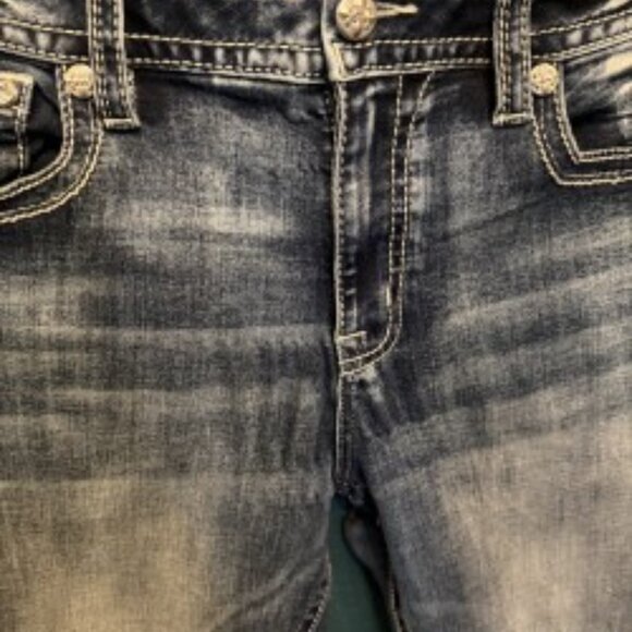 Like New Miss Me 32x31, Dark wash boot cut jeans, Discounted Shipping - Picture 1 of 4